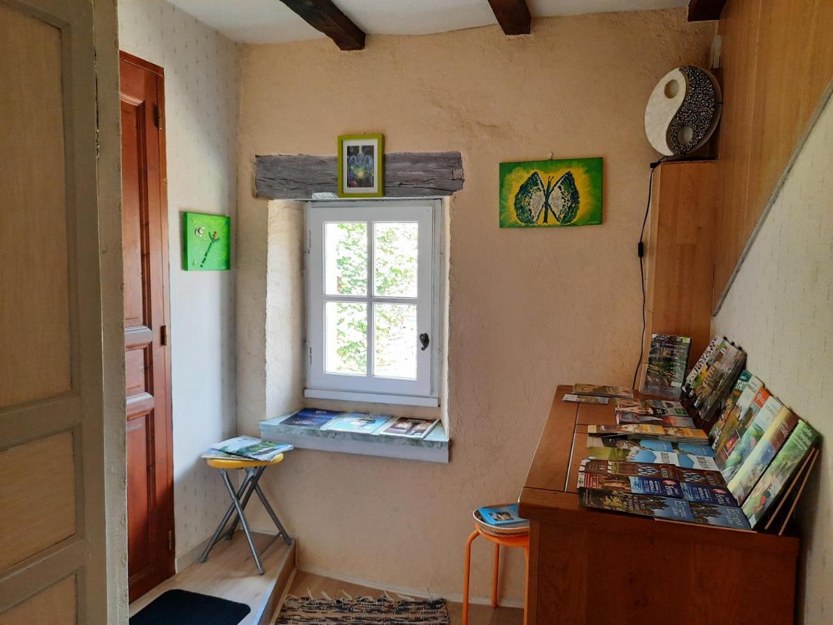 Le Logis Des 3 Coeurs Chambre La Boheme Saint-Cernin-de-lʼHerm Exteriér fotografie