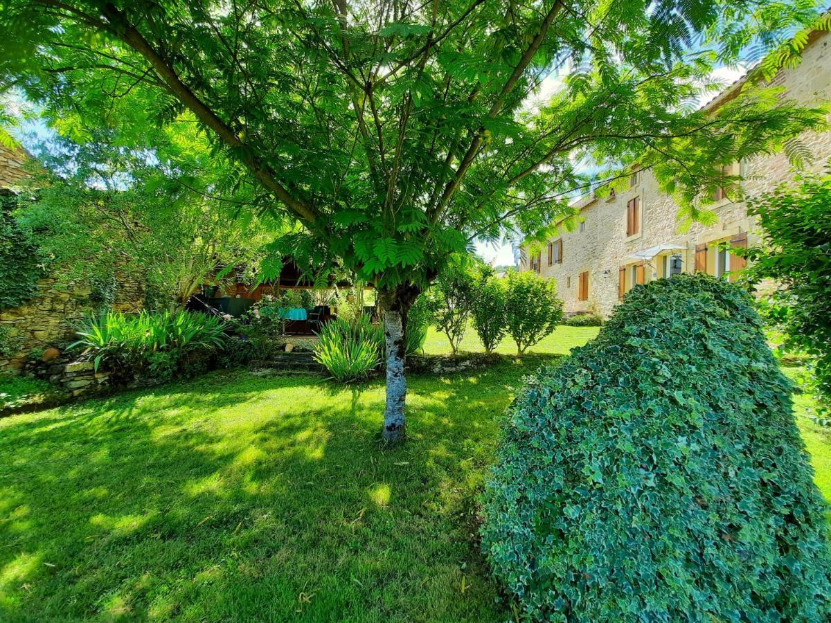 Le Logis Des 3 Coeurs Chambre La Boheme Saint-Cernin-de-lʼHerm Exteriér fotografie